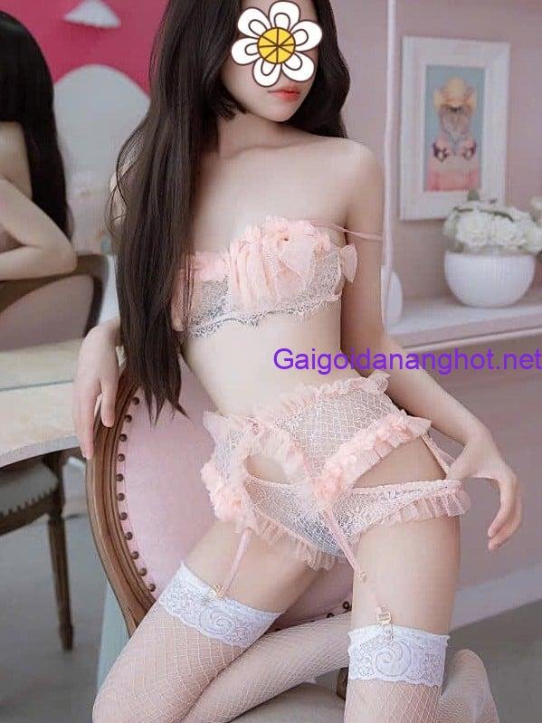 Đông Nhi – Teen 2k2 Ngoan xinh Dâm Body Đẹp