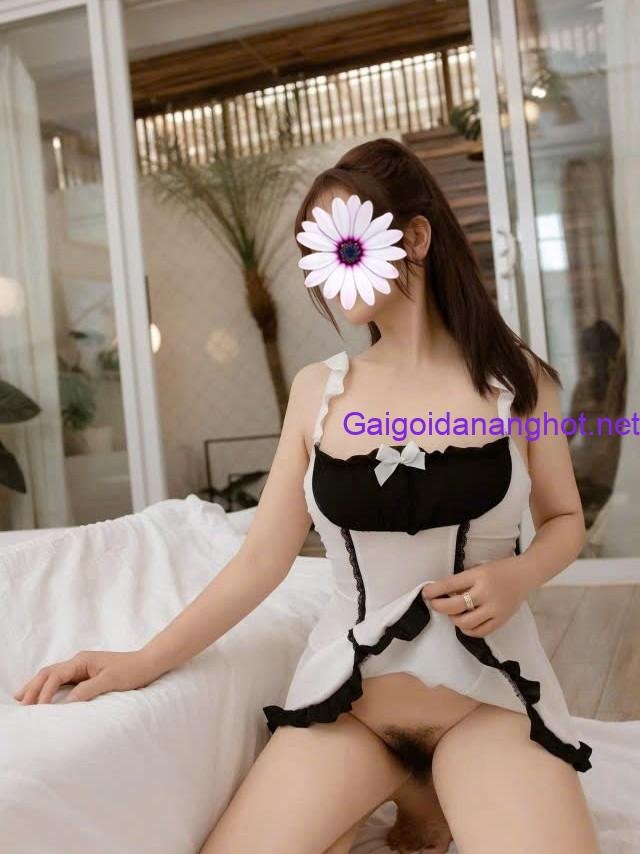 Linh Lan – Trắng Xinh Vú Đẹp Mông Cong, Hàng Tình Cảm tại Bình Tân