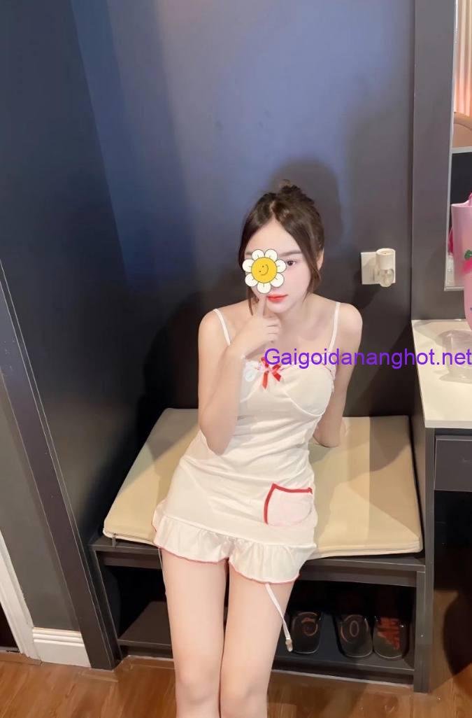 Gia Hân – Hàng Cao Cấp Dâm Ngoan Làm Tình Cực Chất!